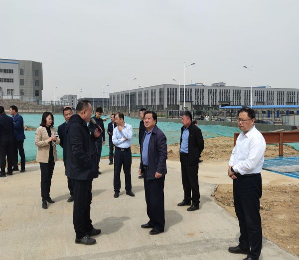 區(qū)委領(lǐng)導(dǎo)一行到英大電力裝備項(xiàng)目現(xiàn)場調(diào)研、指導(dǎo)